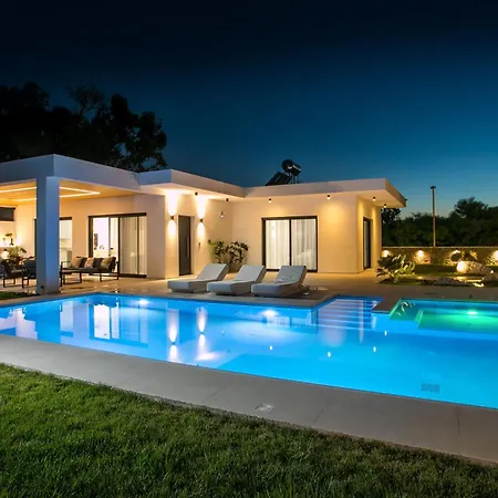 Ocean Pearl Sea View