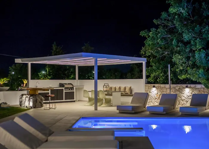 Ocean Pearl Sea View *