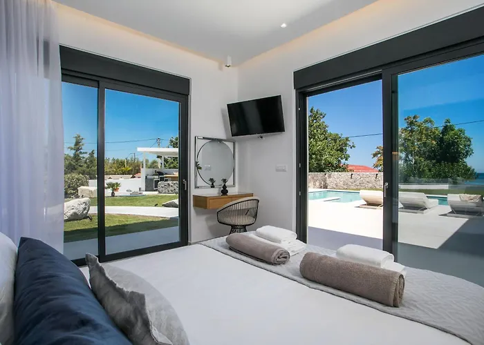 Ocean Pearl Sea View Villa *