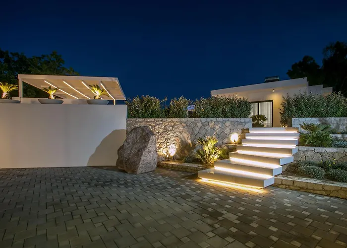 Ocean Pearl Sea View